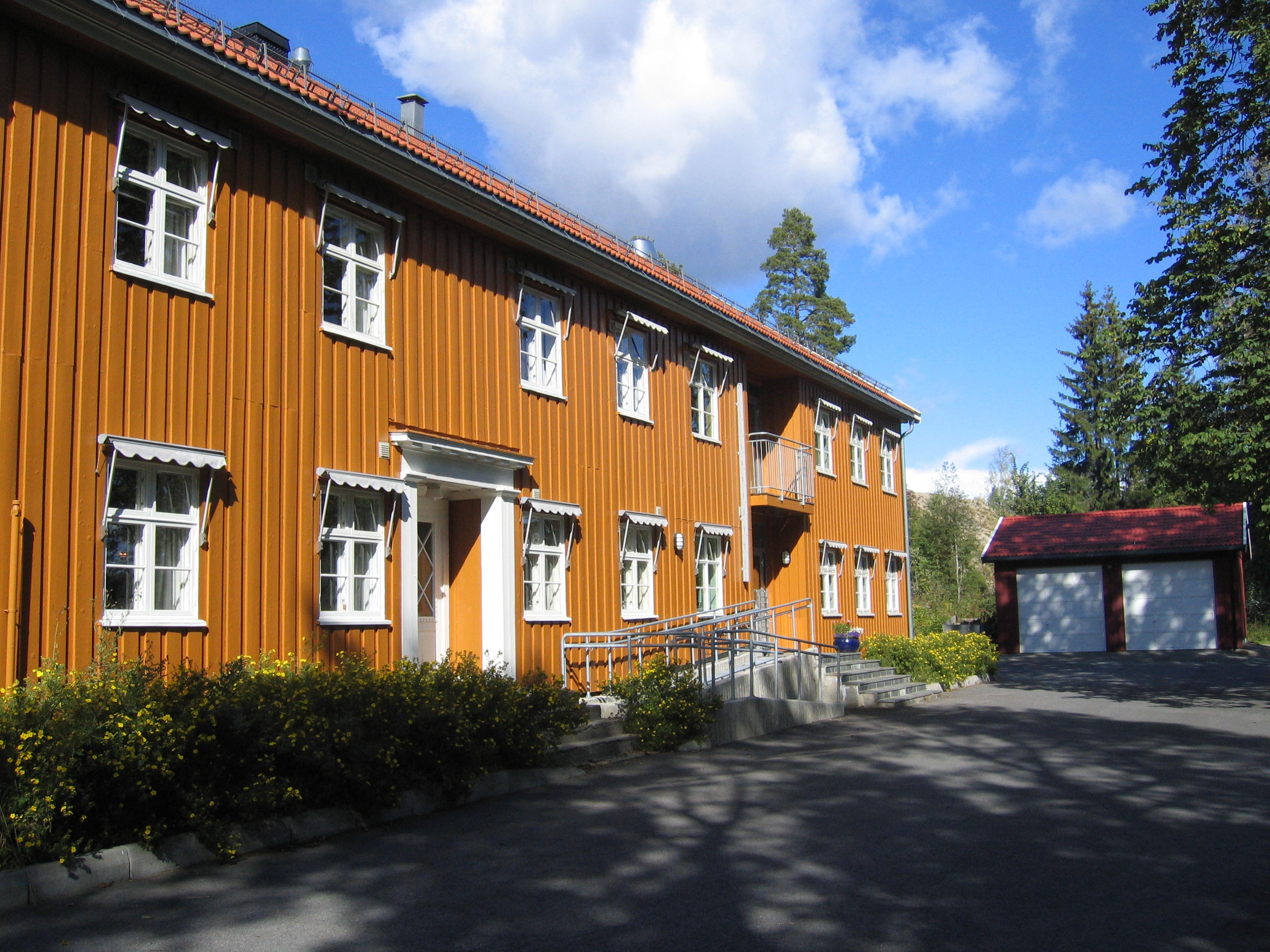 Fremsiden av Sedsvoll 3