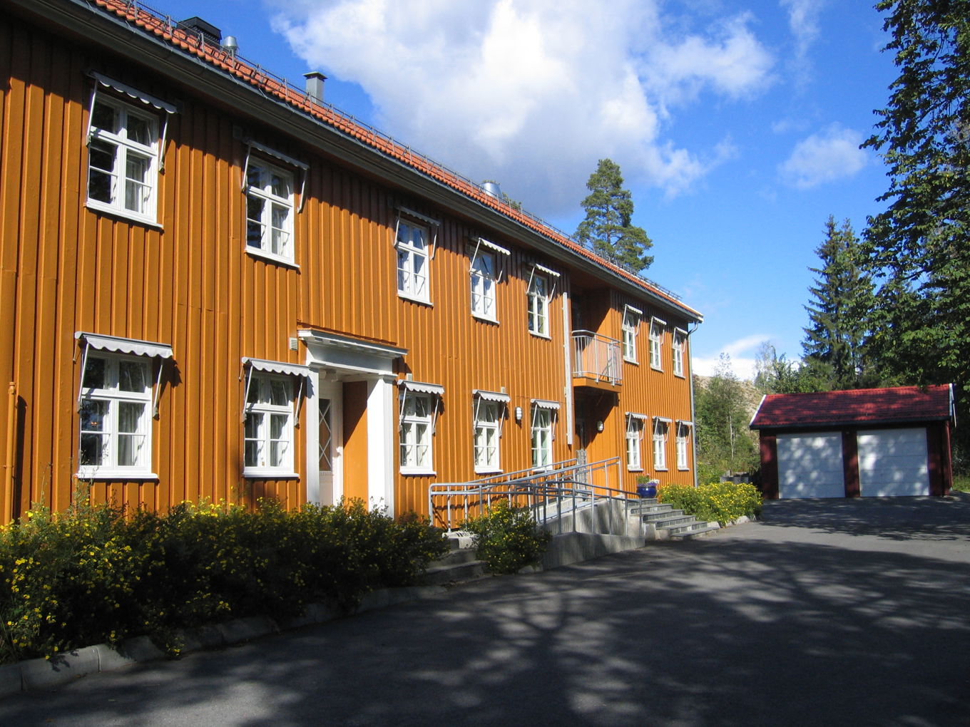 Fremsiden av Sedsvoll 3